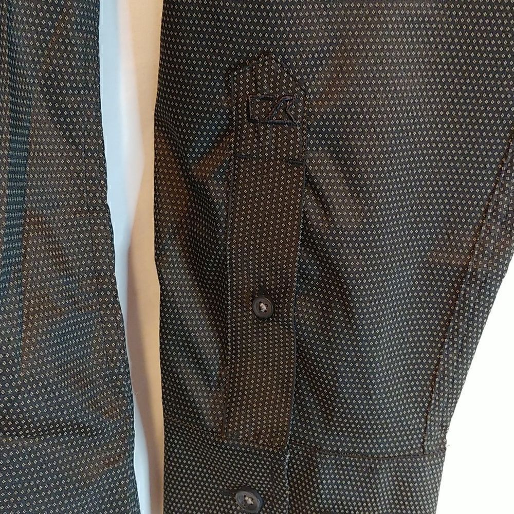 Cutter& Buck. Jeep Wagoneer. Button Down Versatech. Size Small. NWT - Picture 3 of 9